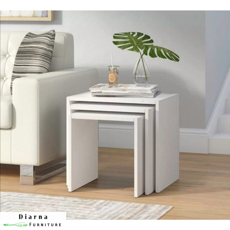 مجموعة من الترابيزات الجانبية - ابيض